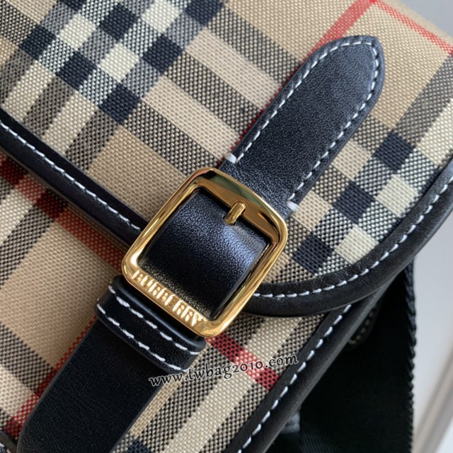 Burberry專門店新款經典格紋帆布斜挎包 巴寶莉男女通用款肩背包 yxb1334